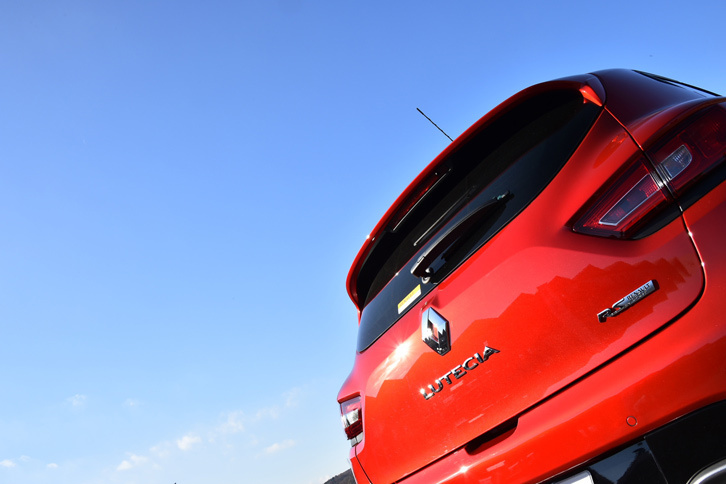 ルノー・ルーテシア ルノースポール トロフィー