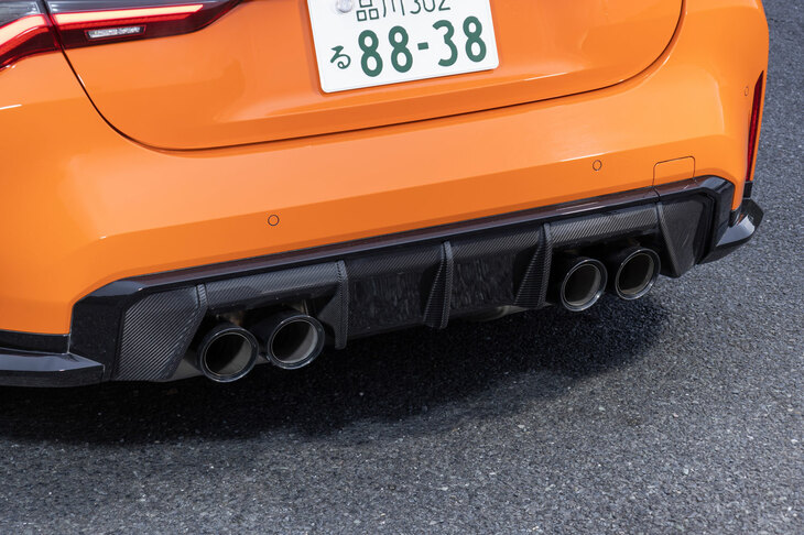 排気系にはバルブ機構付きの「Mスポーツエキゾーストシステム」を採用。走行モードに応じてエキゾーストサウンドの特性が切り替わる。