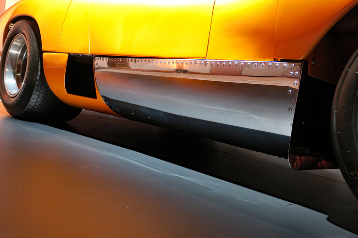 マクラーレンM6GT 1969年（サイドシル）