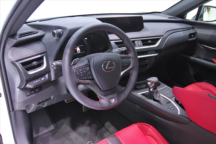 レクサスUX（インテリア）