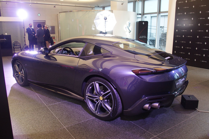 「ローマ」のボディーサイズは全長×全幅×全高＝4656×1974×1301mmで、「ポルトフィーノ」よりも若干拡大された。ホイールベースは2670mmと両車同一。