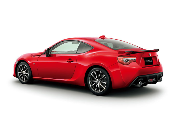「トヨタ86 GT“Limited”」。ボディーカラーはピュアレッド。