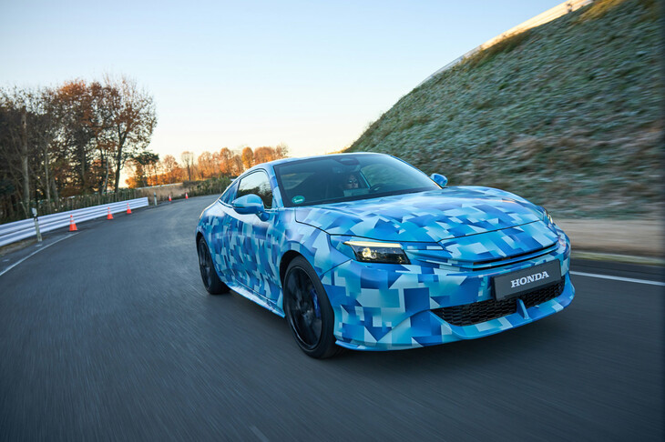 「ホンダS＋ Shift」が搭載される予定の新型「プレリュード」（プロトタイプ）。