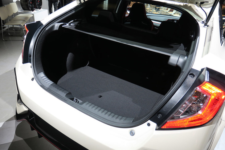 ホンダ・シビック タイプR（ラゲッジスペース）