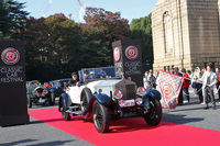 「2018 トヨタ博物館 クラシックカー・フェスティバル in 神宮外苑」の会場から