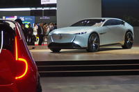 ここのところ、魅力的なショーカーは出すものの、あまり市販車につながることがなかったマツダ。今回発表された2台は、どうなるのだろうか？