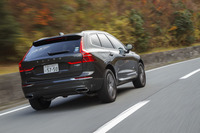 今回「XC60 T5 AWDインスクリプション」では、290kmほどの距離を試乗。燃費は満タン法で9.1km/リッター、車載の燃費計で8.7km/リッターを記録した。