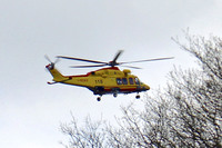 わが家の上空は、救急用ヘリの航路である。本稿を執筆・校正している間にも3回、大学病院に降下していった。写真の機体は「アグスタウェストランドAW139」。2020年3月31日、筆者撮影。