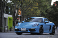 A Life with PORSCHE CAYMAN