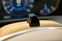 これがモニタリング用のカメラ。ドライバーが前方の監視を怠ると、段階的にスーパークルーズが解除されるようになっている。