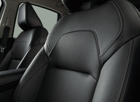 「ノートAUTECHライン」の専用シート（テーラーフィット、グレーステッチ）。