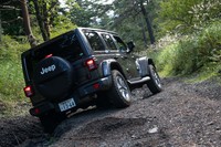 ランドローバー・ディフェンダー110／ジープ・ラングラー アンリミテッド（後編）【試乗記】の画像