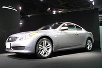 新型「日産スカイラインクーペ」は、ニューエンジンで333psにの画像