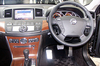 日産新型車攻勢の第3弾！上級セダン「フーガ」発表の画像