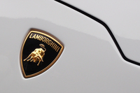 ランボルギーニの2013年の販売台数は2121台。ラインナップに「ウルス」を加えることで、従来の2倍以上の販売規模を目指す。