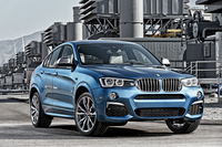 「X4 M40i」のフロントまわり。専用デザインのバンパーや専用カラーのグリルなどで、ベース車との差別化が図られる。