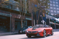 会場で流れた自動運転車のイメージ映像。