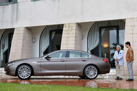 ボディーサイズは、全長×全幅×全高＝5010×1895×1390mm。2ドアクーペと比べて全長が115mm長く、全高は20mm高くなっている。