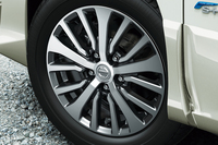 16インチアルミホイール
    