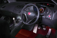 3ドア版「ホンダ・シビック・タイプR」日本で来春発売の画像