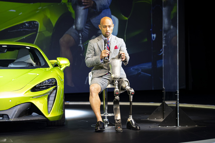 アスリートの山本 篤氏は、2019年世界パラ陸上競技選手権において走り幅跳びで銅メダルに輝いている。