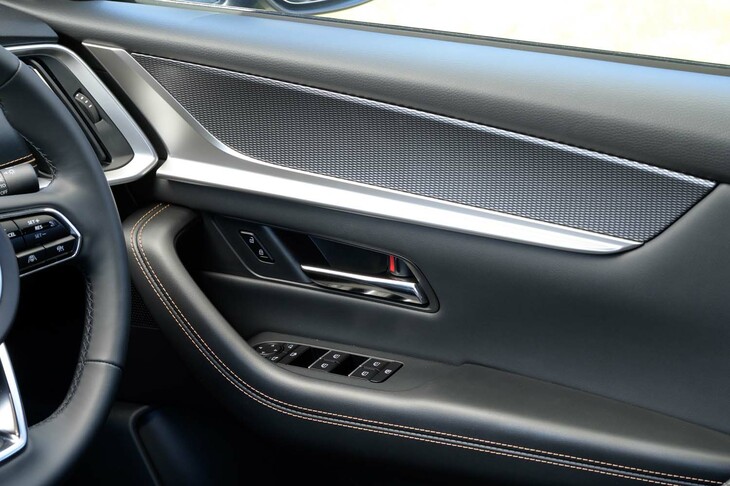 マツダCX-80 XDハイブリッド エクスクルーシブスポーツ（ドアトリム）