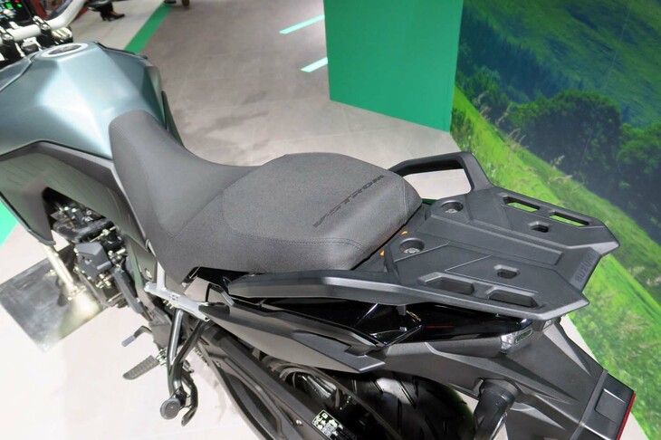 スズキVストローム800