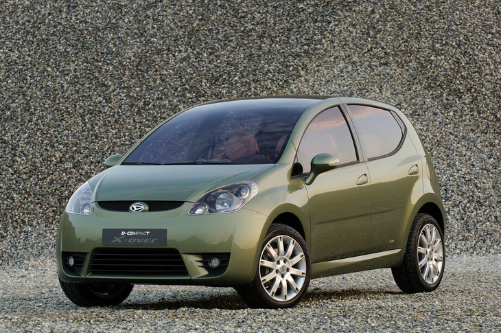 2006年のパリモーターショーに出展された「D-Compact X-Over」。「自然との調和」を基本テーマとして、ダイハツとイタルデザインが共同開発した新発想のクロスオーバーとうたっていた。