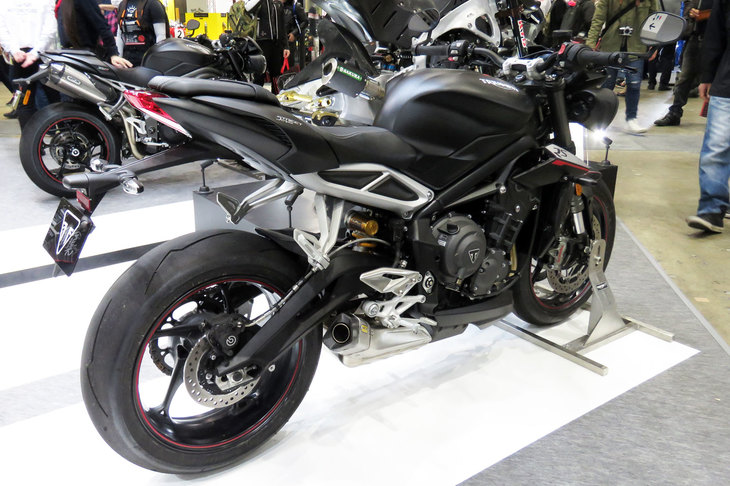 トライアンフ・ストリートトリプルRS