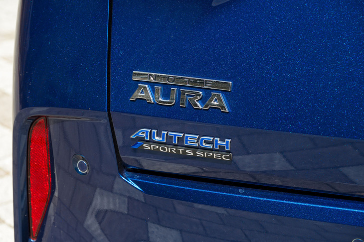 日産ノート オーラAUTECHスポーツスペック