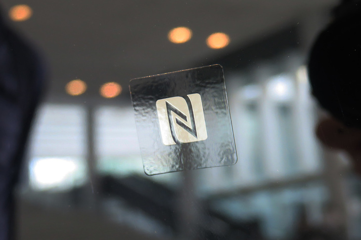 ホンダeアドバンス（携帯端末を用いたデジタルキーのセンサー）