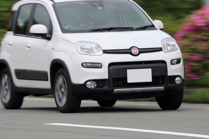 省燃費性能を重視する昨今のタイヤは、タイヤの変形を嫌うあまり、ドライバーに伝わるインフォメーションが希薄になる傾向がみられる。