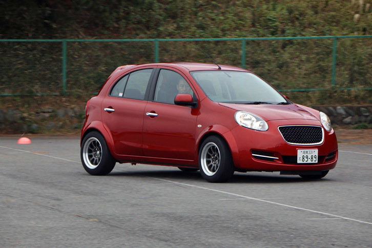 限定車「ボレロA30」の誕生につながったのが、試作車の「ボレロR」。「マーチ12S」をベースとしたチューニングカーである。ボディーカラーは鮮やかなオレンジ。「A30にもオレンジがあってもよかったかも」と思わせる、おしゃれな色だった。