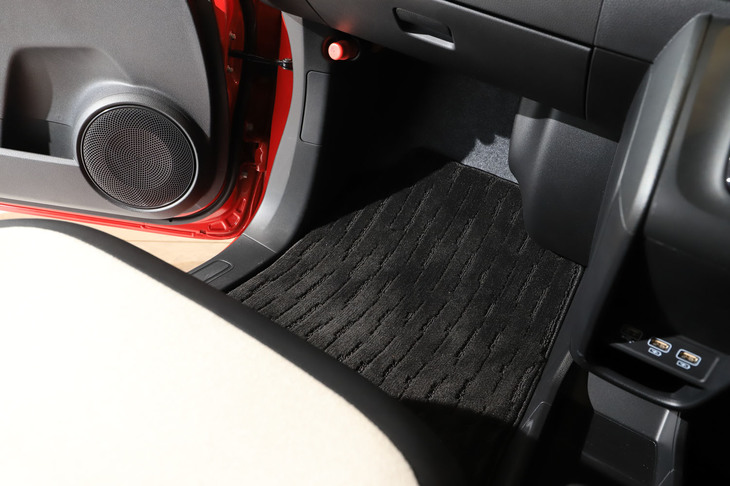 ホンダN-ONEオリジナル（助手席側の足まわり）