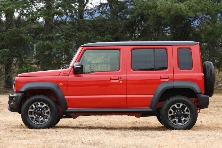 スズキ・ジムニー ノマド（サイド）