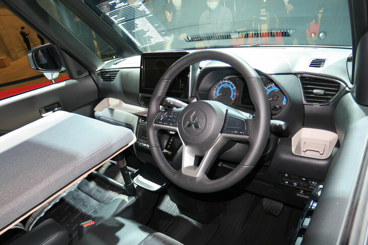 三菱デリカミニSNOW SURVIVOR