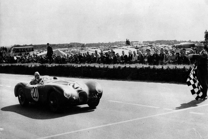 1951年のルマン24時間レースで優勝した「XK120C」。「Cタイプ」と呼ばれた同車は、1953年のルマンでも優勝を果たしている。