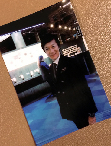 「Snap」でプリントされた写真。いつもの筆者というより、米国在住歴が長い日系レストラン経営者のように写っているのは気のせいか。