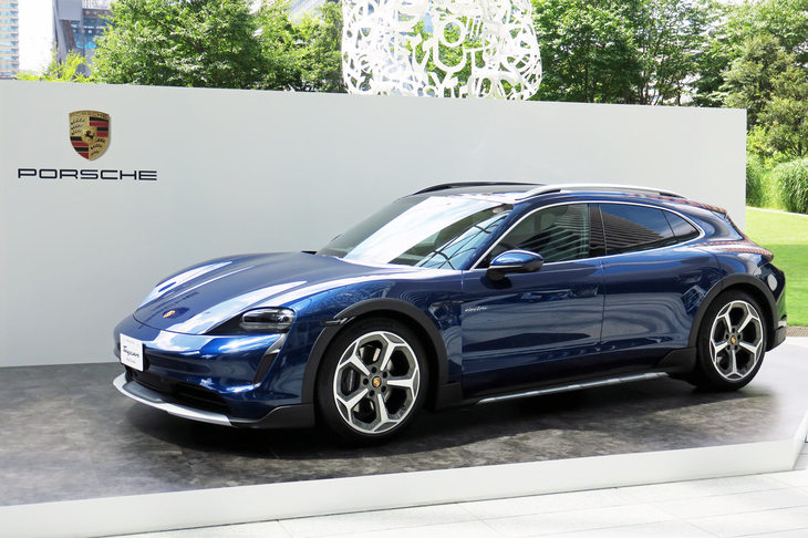 ポルシェ・タイカン4クロスツーリスモ（エクステリア）