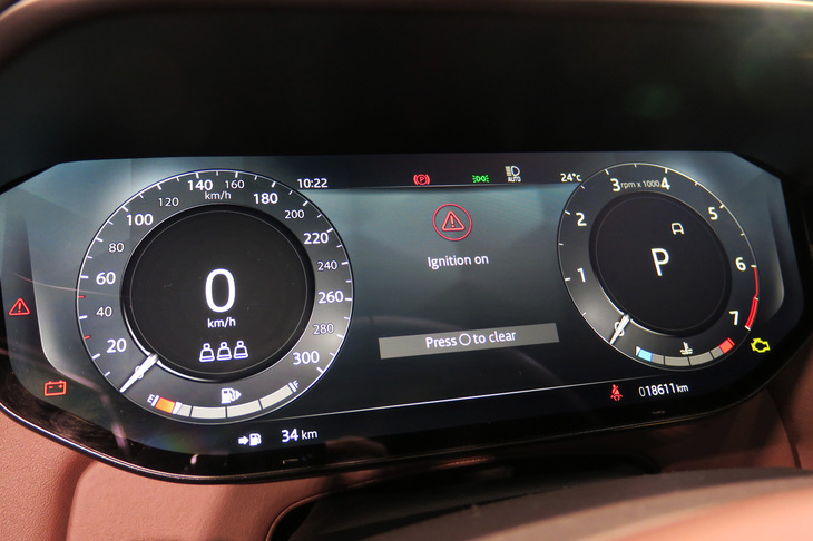 ランドローバー・レンジローバー スポーツ（液晶メーター）