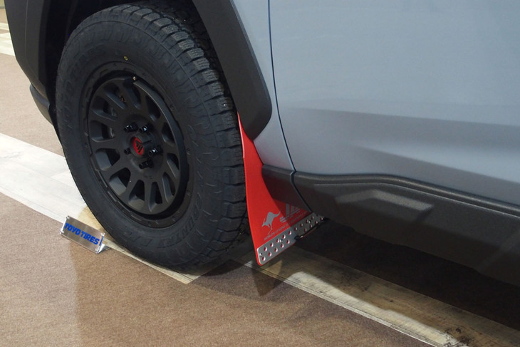 トヨタRAV4 PHEV-OFFROAD PKG（フロントホイール）