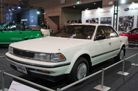 4ドアクーペの嚆矢（こうし）ともいえる「トヨタ・カリーナED」。80年代の隠れた名車である。