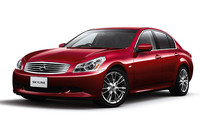 「日産スカイライン」、セダンも3.7リッターエンジンを搭載