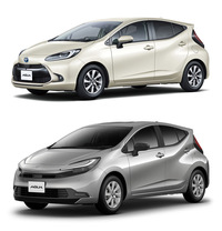 2025年9月のマイナーチェンジ（商品改良）で、写真上段から下段（変更後）へと、すっかり顔の変わった「トヨタ・アクア」。兄貴分のハイブリッドカー「プリウス」に採用されて話題となった“ハンマーヘッドデザイン”だが、アクアへの適用については「まさか！」と思った人も多いはず。