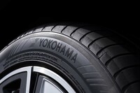 2022年度は夏用タイヤの販売を強化すると宣言している横浜ゴム。その技術の粋が「アドバンスポーツV107」に注がれている。