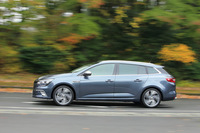 日本では今や貴重な存在となったCセグメントのワゴンモデル。なかでも「メガーヌ スポーツツアラー」は、ハッチバックよりホイールベースを延長するなど、非常に凝った“作り分け”がなされている。