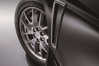 キャデラックSRXにブラッククロムの特別仕様車の画像