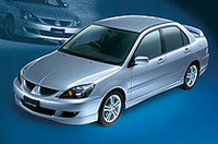 三菱「ランサー」シリーズにスポーティな新グレード追加の画像