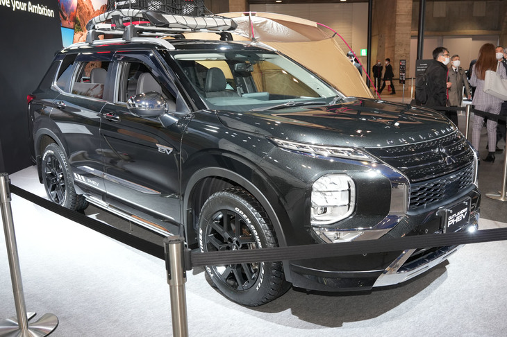 三菱アウトランダー ワイルドアドベンチャースタイル