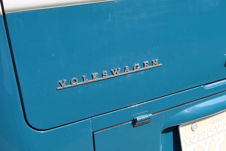 フォルクスワーゲン・タイプ2＜第1世代モデル＞（リアエンブレム）